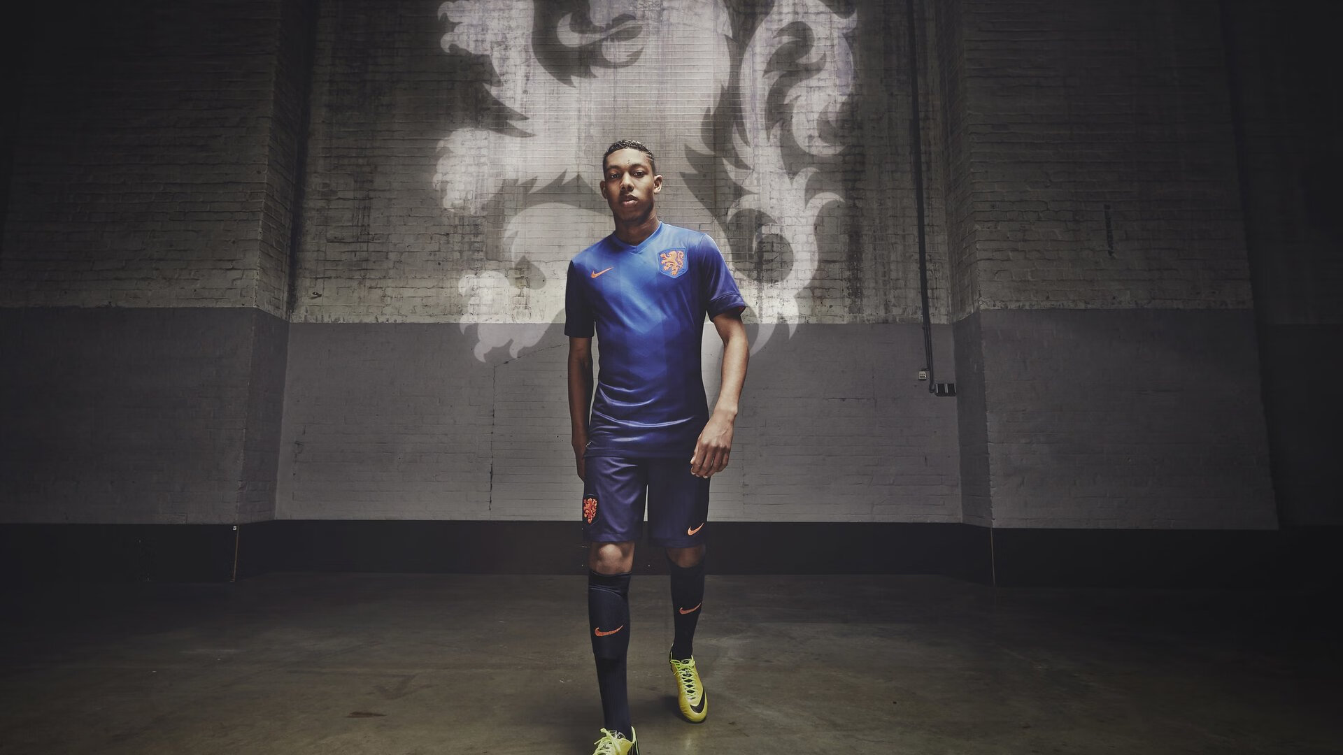 体育新闻中心发布体育创作者职业发展规划，体育产业创业设想与规划方案